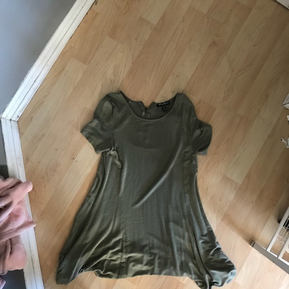 Dresses & Skirts - Green T-shirt dress